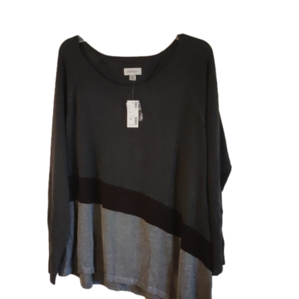 Avenue Women's Sweater Size 14/16 NWT